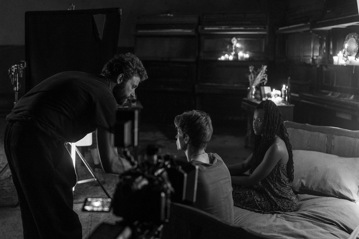 Fotografia edytorialowa, profesjonalne zdjęcia, zdjęcia z backstage, kreatywne BTS, wideorelacja z planu, nagrania BTS, dokumentacja teledysku, relacje z konferencji