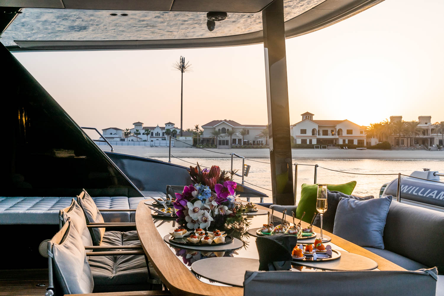 Stylowe ujęcia wnętrz, Fotografia wnętrz dla projektantów, Zdjęcia wnętrz dla biur nieruchomości, Fotografia architektury Gdynia, Zdjęcia luksusowych apartamentów, Profesjonalne zdjęcia mieszkań, Fotografia wnętrz dla katalogów