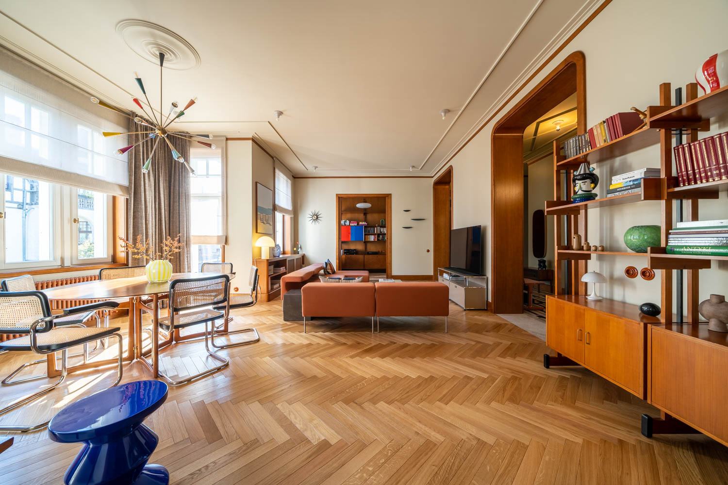 Stylowe wnętrza Gdynia, Fotografia wnętrz dla hoteli i kurortów, Profesjonalne zdjęcia mieszkań Gdynia, Zdjęcia stylowych mieszkań na sprzedaż, Ekskluzywne apartamenty Sopot, Jak wykorzystać fotografię wnętrz w marketingu, Zdjęcia przestrzeni biurowych na wynajem