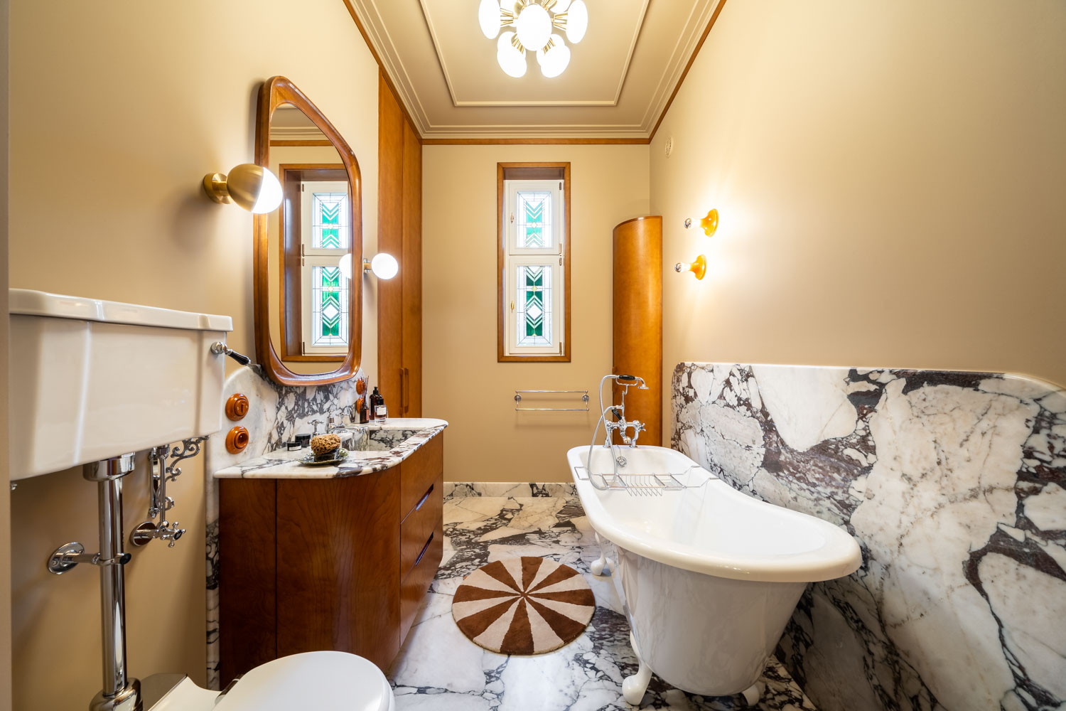 Profesjonalna fotografia wnętrz, Zdjęcia wnętrz na wynajem Gdańsk, Profesjonalne zdjęcia wnętrz Sopot, Fotograf wnętrz Trójmiasto, Fotografia wnętrz dla hoteli, Kreatywne zdjęcia wnętrz Gdynia, Jak stworzyć portfolio zdjęć wnętrz