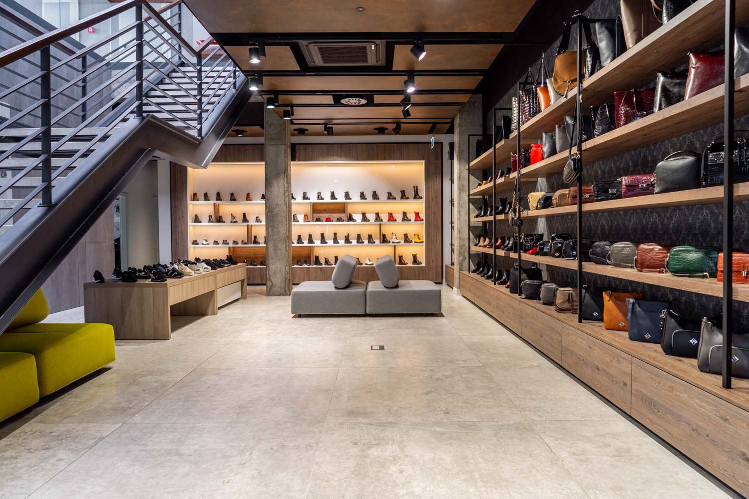 Stylowe zdjęcia wnętrz luksusowych, Fotografia apartamentów Sopot, Zdjęcia nieruchomości na wynajem Gdynia, Profesjonalna fotografia wnętrz domów, Profesjonalny fotograf wnętrz Trójmiasto, Jak wykorzystać HDR w zdjęciach wnętrz, Ekskluzywna fotografia wnętrz