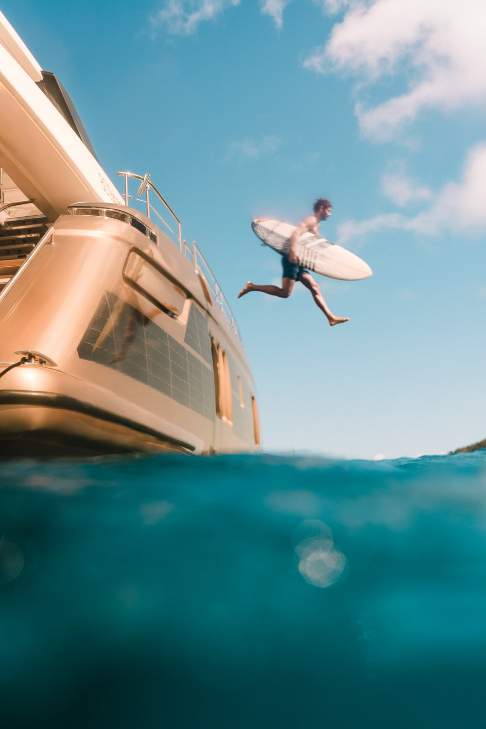 Brand photography, Fotografia portfolio projektanta, Studio photography, Zdjęcia mody w plenerze, Lifestyle branding images, Profesjonalne zdjęcia jachtów do kampanii reklamowych